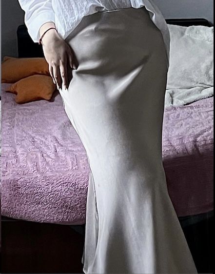 Продам атласную юбку