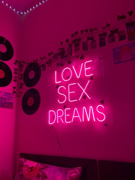 Неоновая вывеска