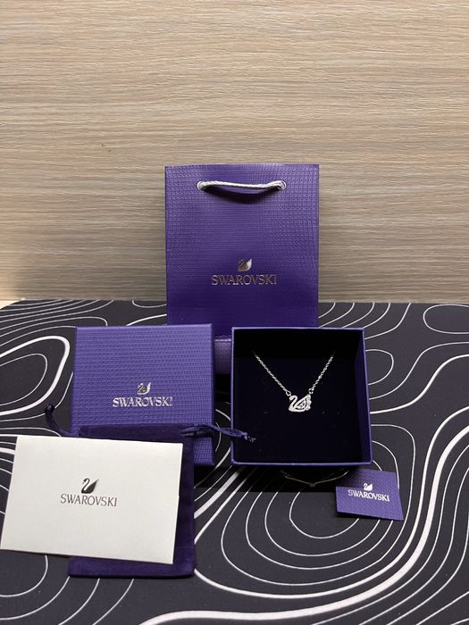 Lantisor Swarovski Lebada Piatra Alba
