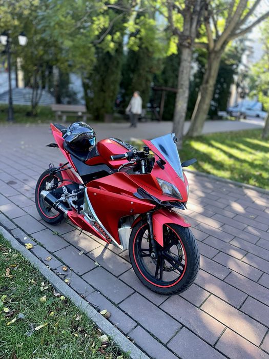 Yamaha yzf r125 cc..34 km reali..cat a1