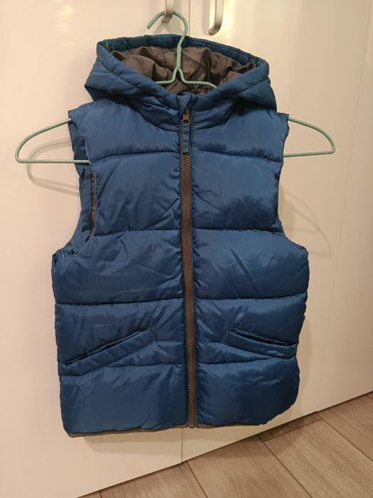 Елек с качулка - размер 134 см