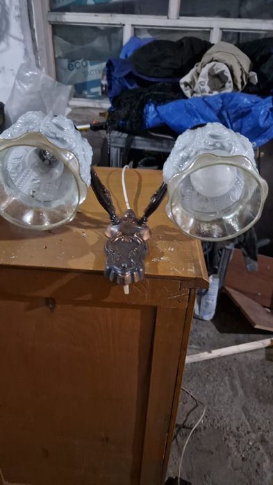 Продаю светильники