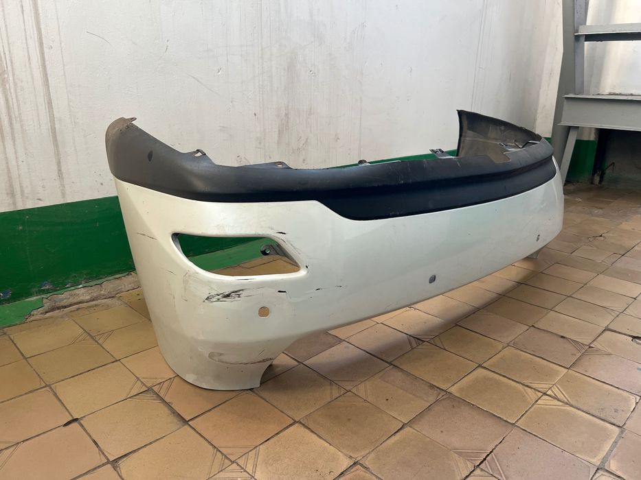 Бампер задний на Лексус RX 350