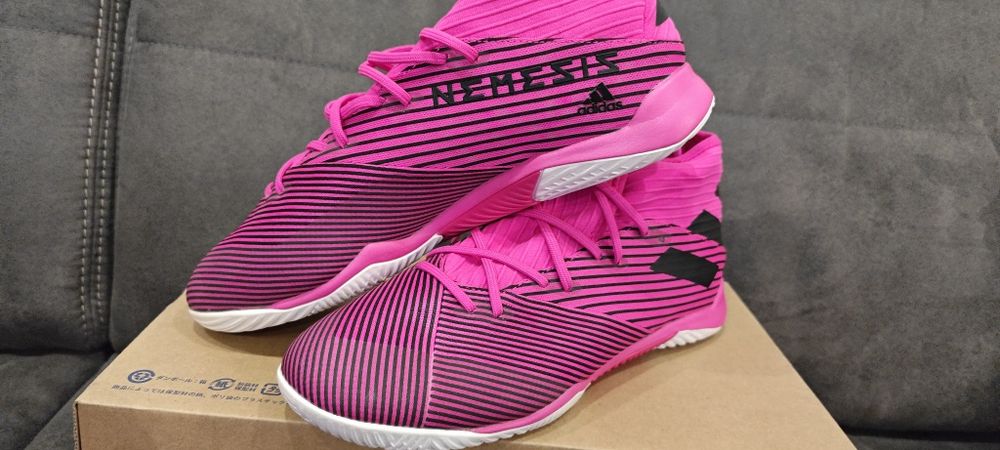 Футболни обувки Adidas Nemesis