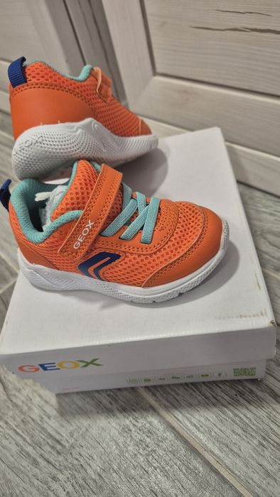 Детски маратонки  Adidas и Geox