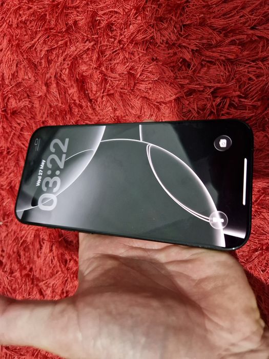 -Iphone 16Pro Max, ca Nou, 256Gb, 8Ram, ireprosabil Bat:92% Black Titanium doar telefonul poze reale nici o reparatie/interventie nici o restricti