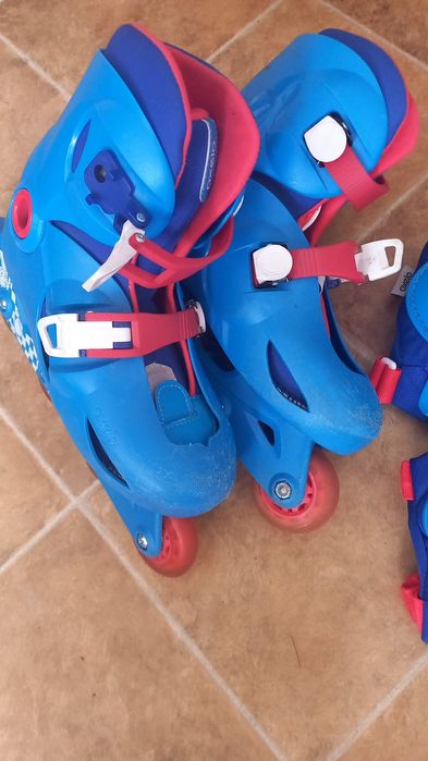 Vând role aproape  noi.