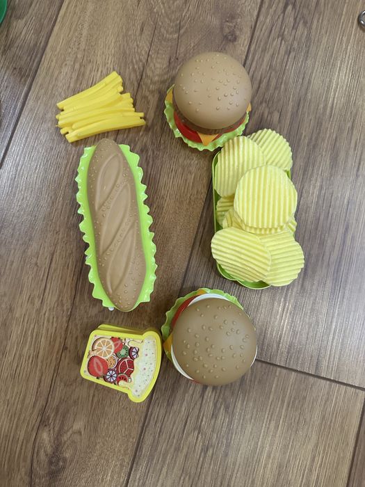 Продам десткие игрушки