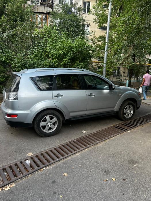 Продам Mitsubishi outlander
