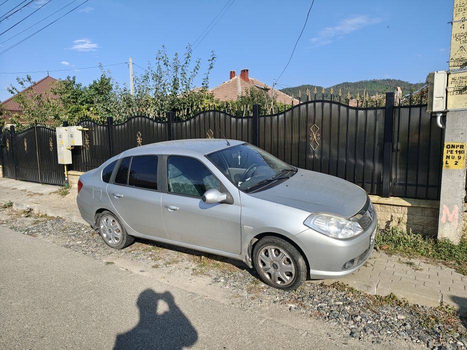 RENAULT Symbol 2010 — imagine 2