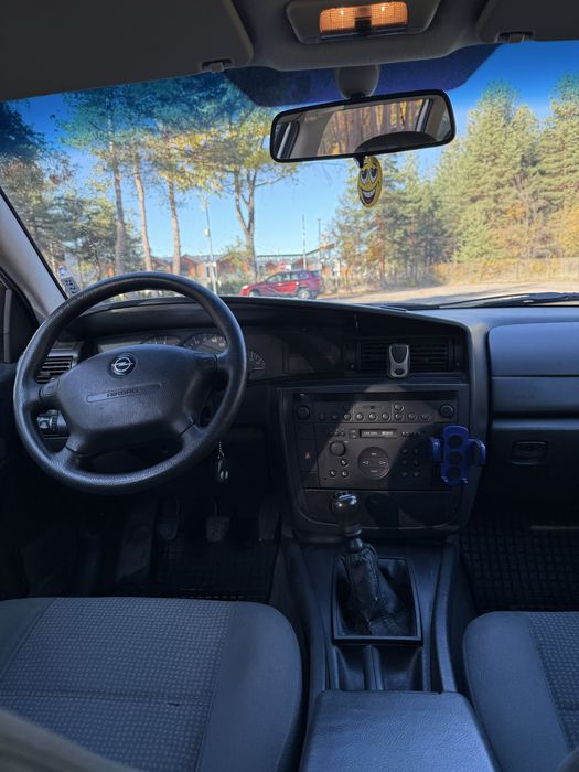 Опел Омега 2.2 cdi Комби