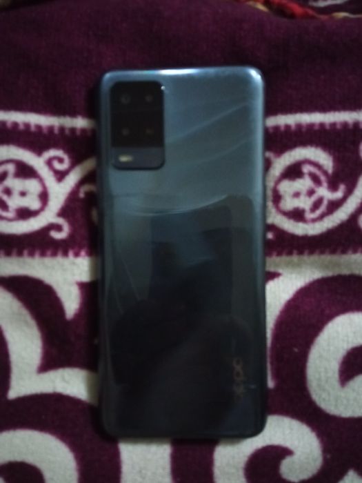 Samsung A16. Oppo A54