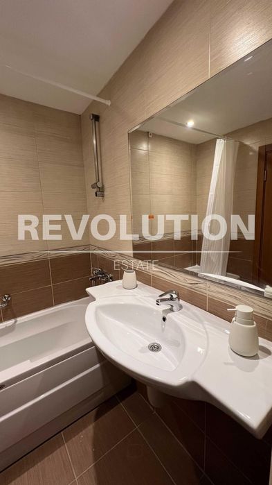 Дава се под наем Едностаен апартамент в к.к. Св.Св. Константин и Елена - 40 кв.м за 248.88 € - Снимка #4