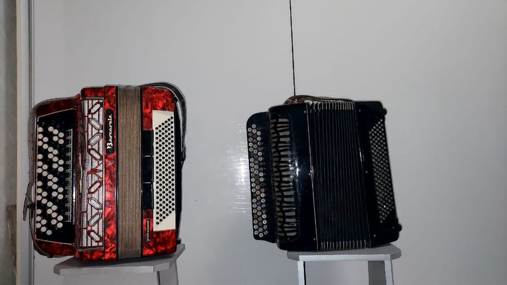 Баяны б/у — Barcarole Professional и советский