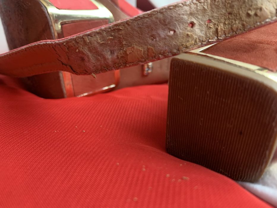 100% Steve Madden; 100% Schutz