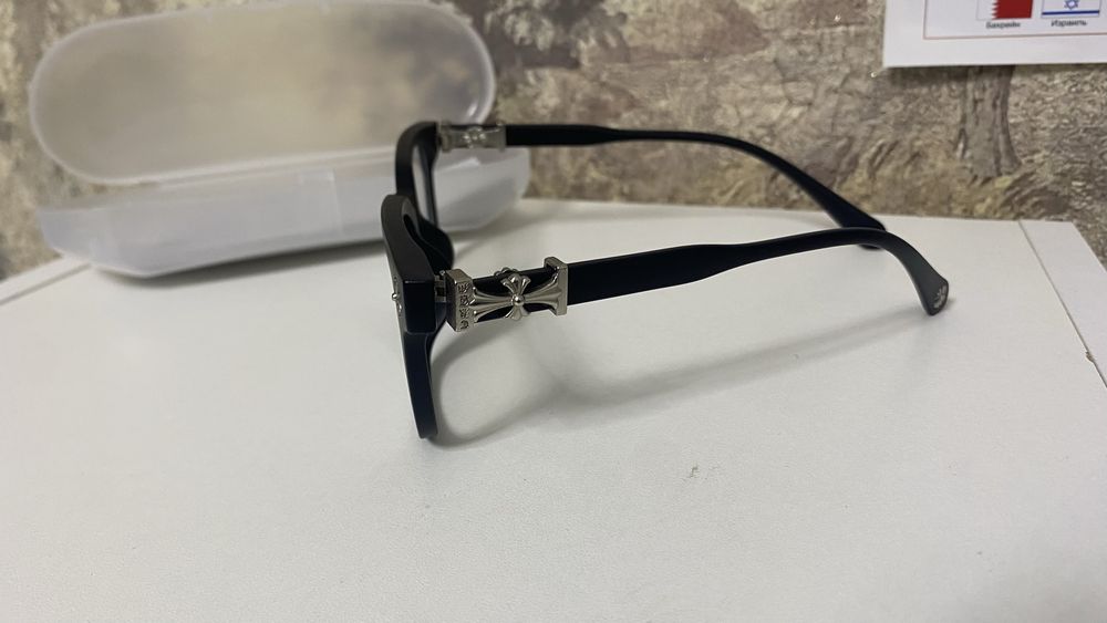 Продаю стильный очки