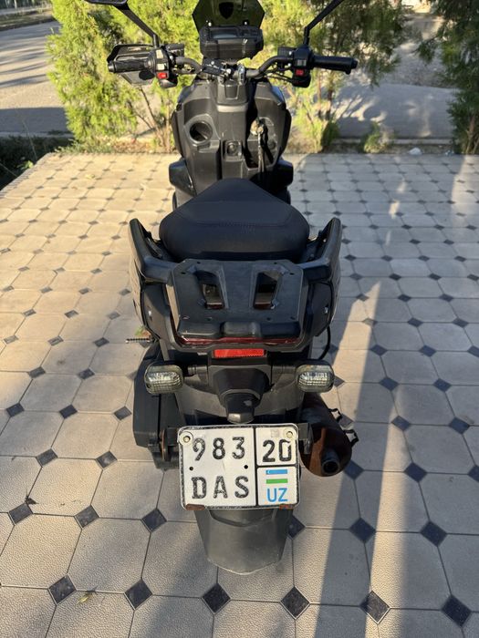 Tank skuter sotiladi holati yaxshi narxi 500 dollar
