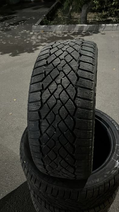 Зимние шины R18/235/45