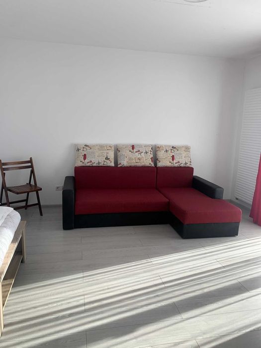 Inchiriez apartament pe termen lung str. CERNA