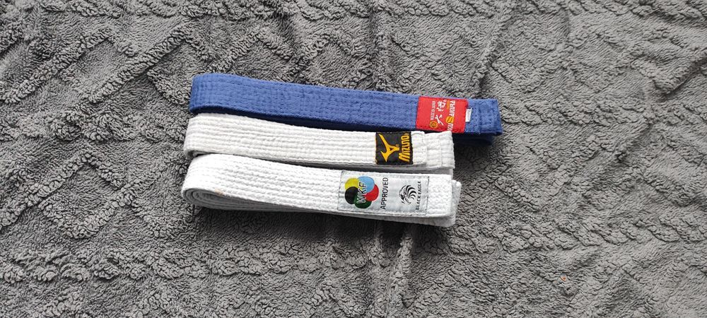 Кимоно,пояс перчатки для рукопашки