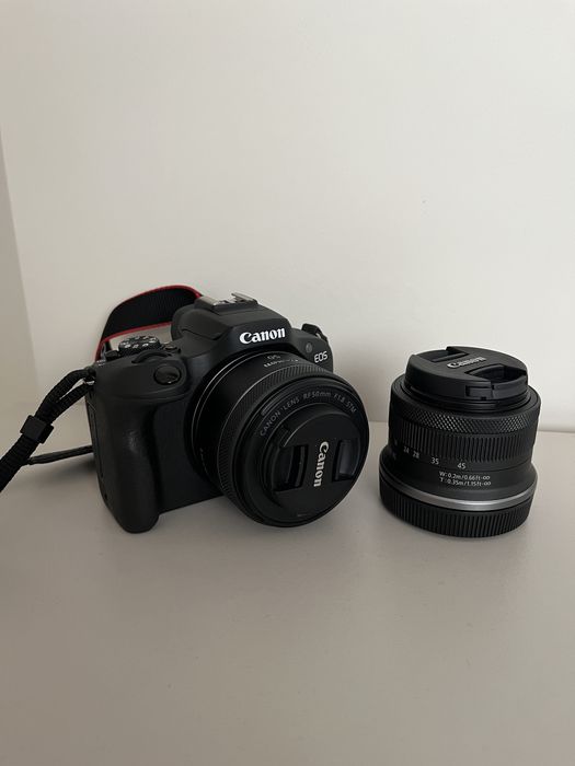 Canon EOS R100 + 2 обектива и чанта