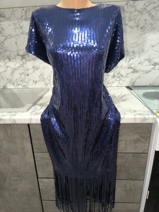 Платье в пайетках