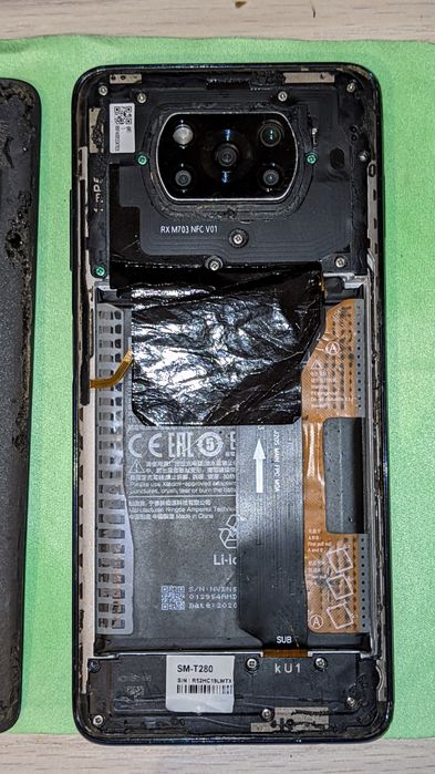 POCO X3 NFC отошел шлейф