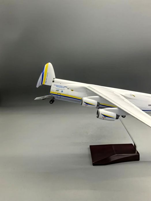 Модель самолета АН-124, Руслан, 42 см