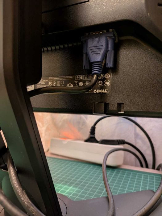 Monitor LCD Dell E198FP 19 inch vtv