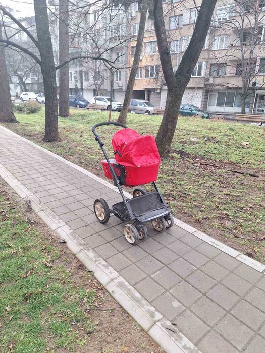 Бебешка количка - Червена