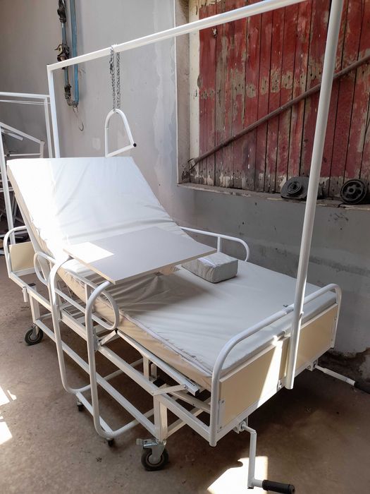 Кровать медицинская функциональная для лежащие больных