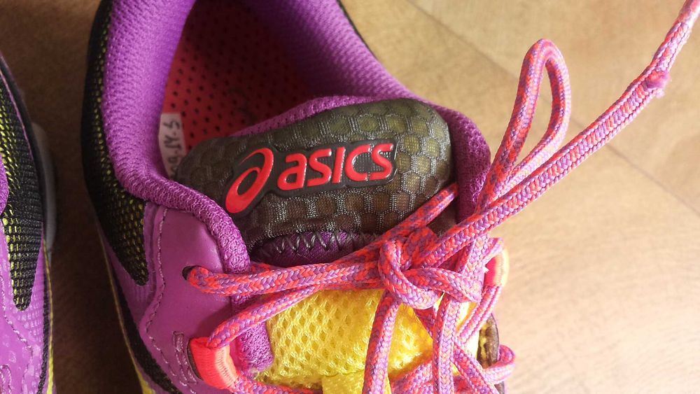 Asics Gel Fuji Attack 2 Размер EUR 39 дамски маратонки 209-14-S