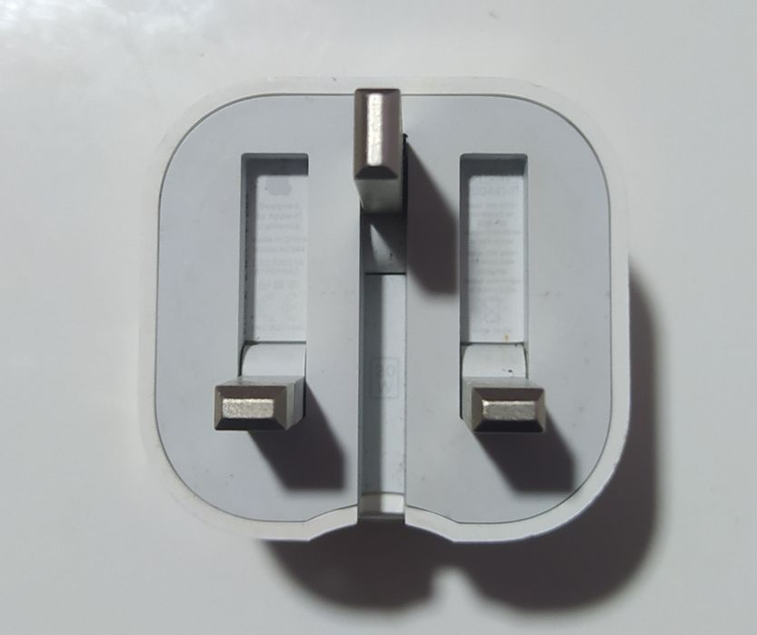Адаптер      20W