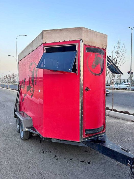 Коневозка прицеп