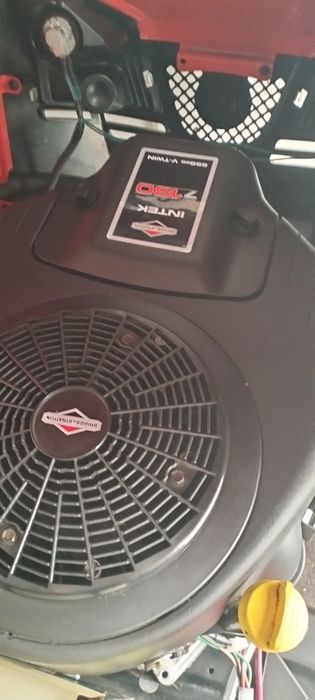 Tractoraș gazon 18cp