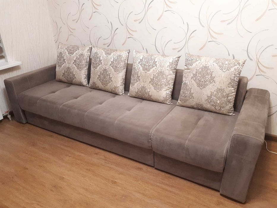 Диван для гостиной