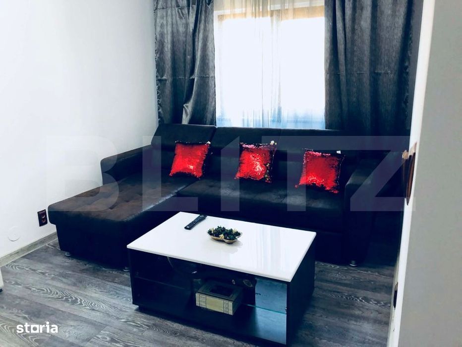 Apartament 3 camere, 68 mp, Rovine, zona Damarin