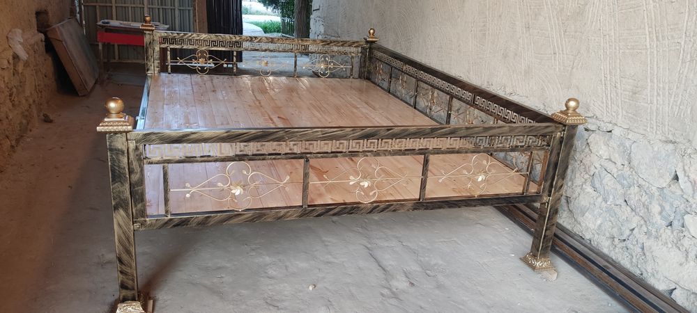 Temir Kravatlar surilar