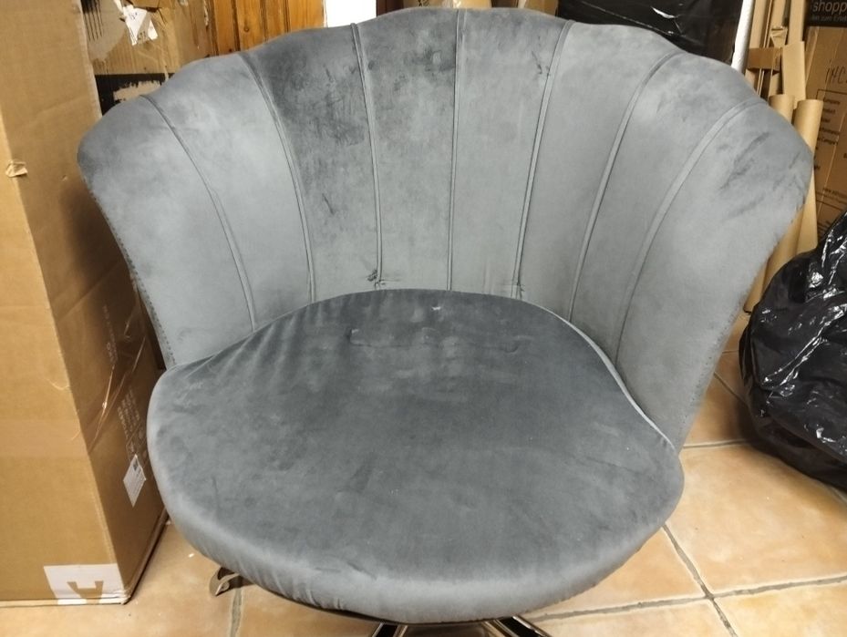 Scaun decorativ gri nou