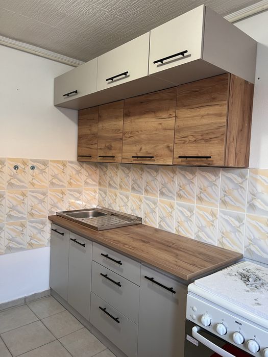 Montaj mobila si accesorii