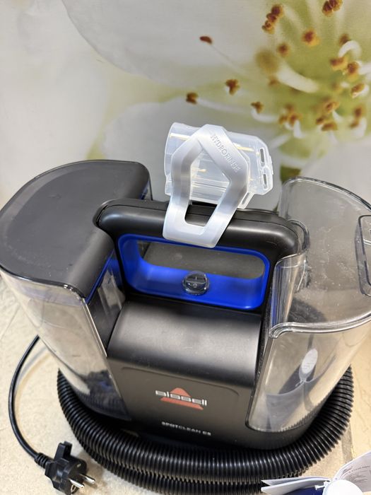 Перяща прахосмукачка Bissell SpotClean C5