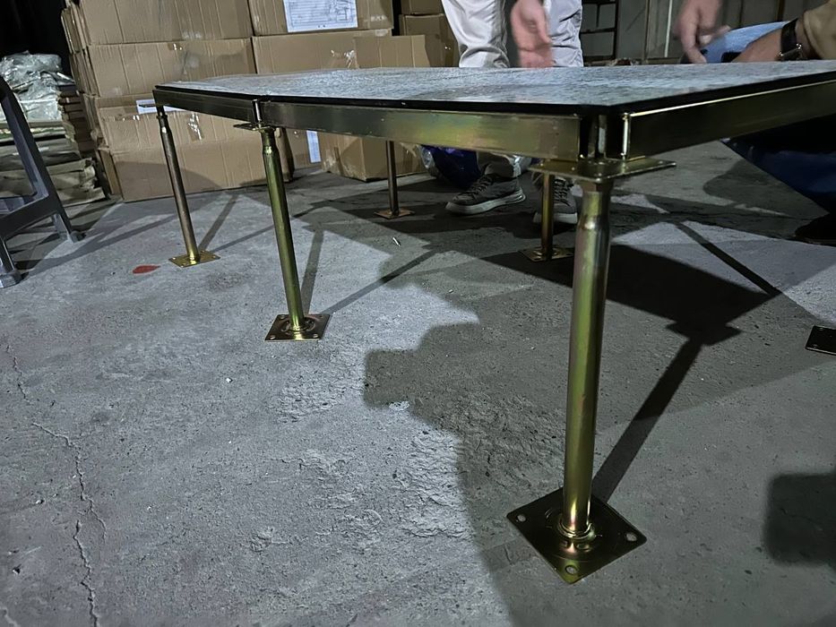 Фальшпол в наличие огнеупорный водостойкий