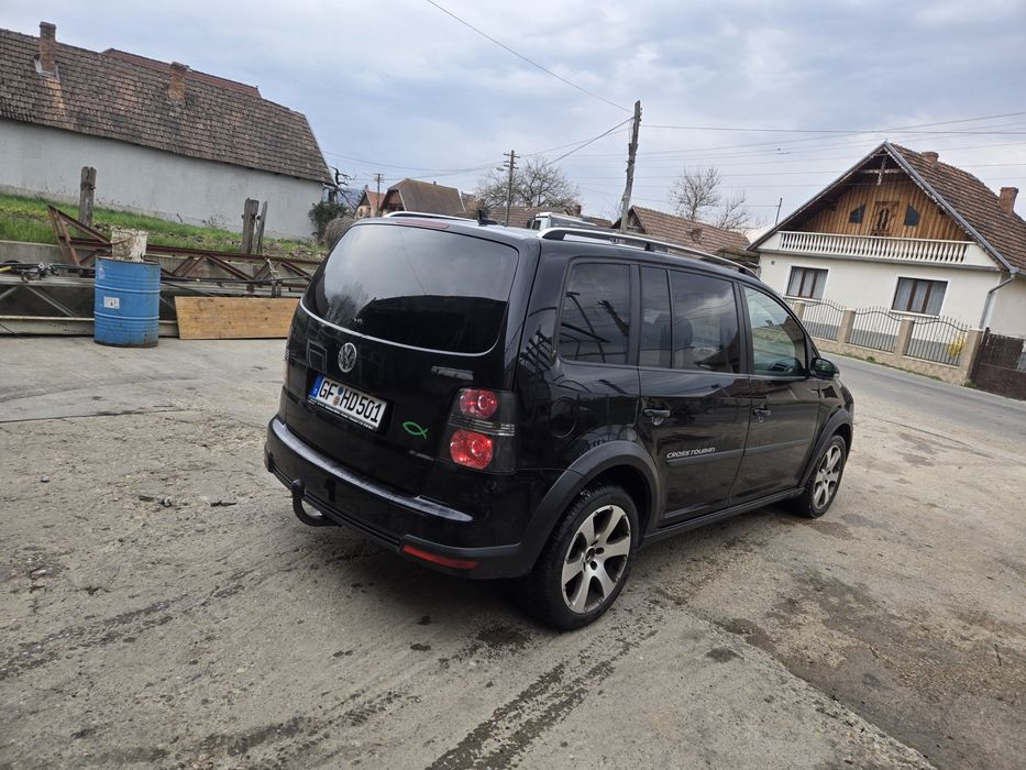 Wv touran cross 2.0d