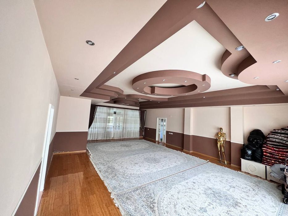 Уй ховли сотилади