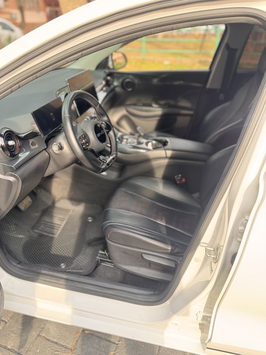 BYD E2 405км Luxury full (Топ Тоза Краска) 44.000км Накт/Насия