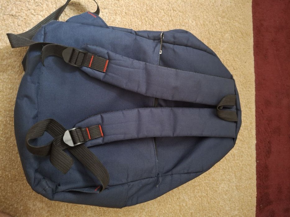 продам рюкзак для школьников 7-8 класса