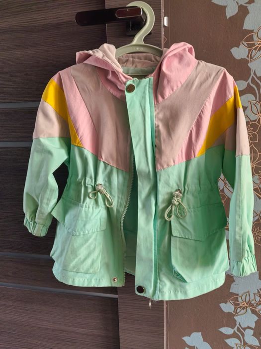 Ветровка в идеальном сост