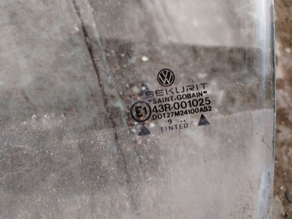 Продам две двери пассат б3