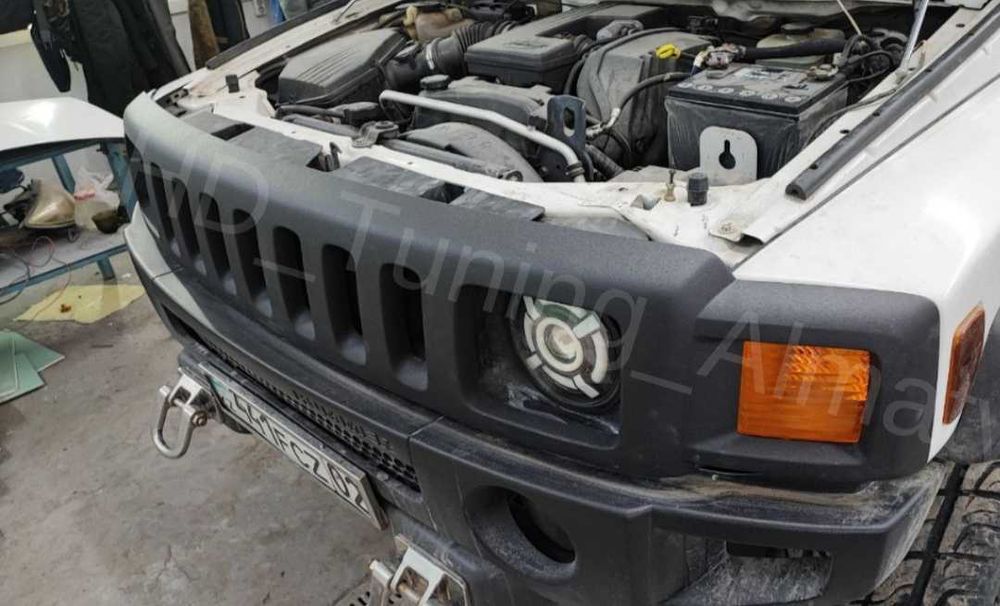 Решетка радиатора Hummer H3