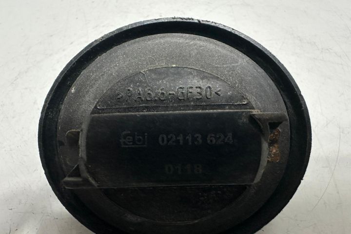 Buson umplere ulei 02113624 Audi   seria